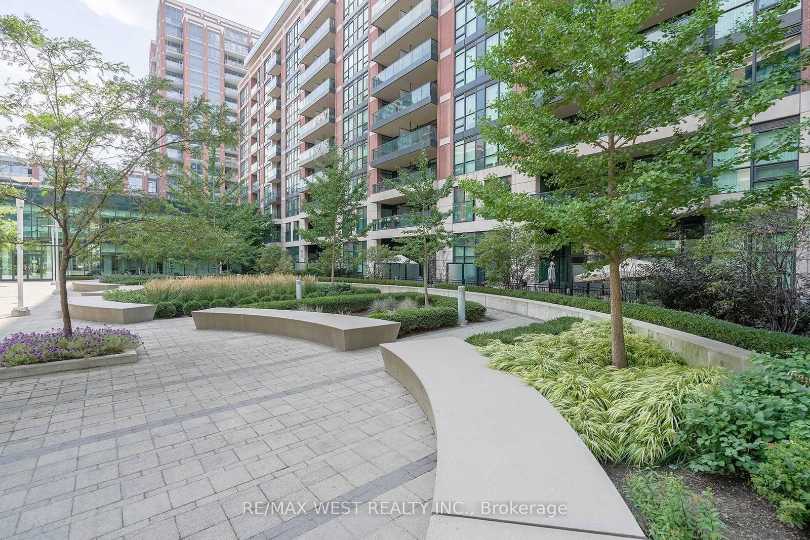 525-wilson-avenue-toronto-ontario-c12848786
