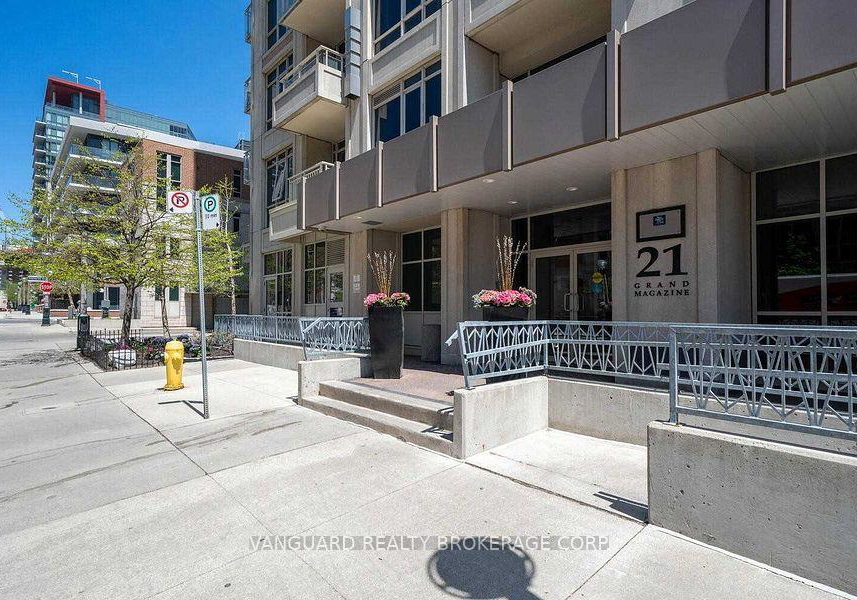 21-grand-magazine-street-toronto-ontario-c12848812