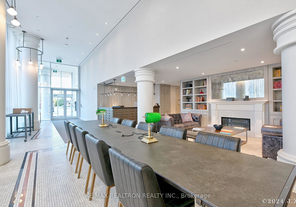 33-helendale-avenue-toronto-ontario-c12848944