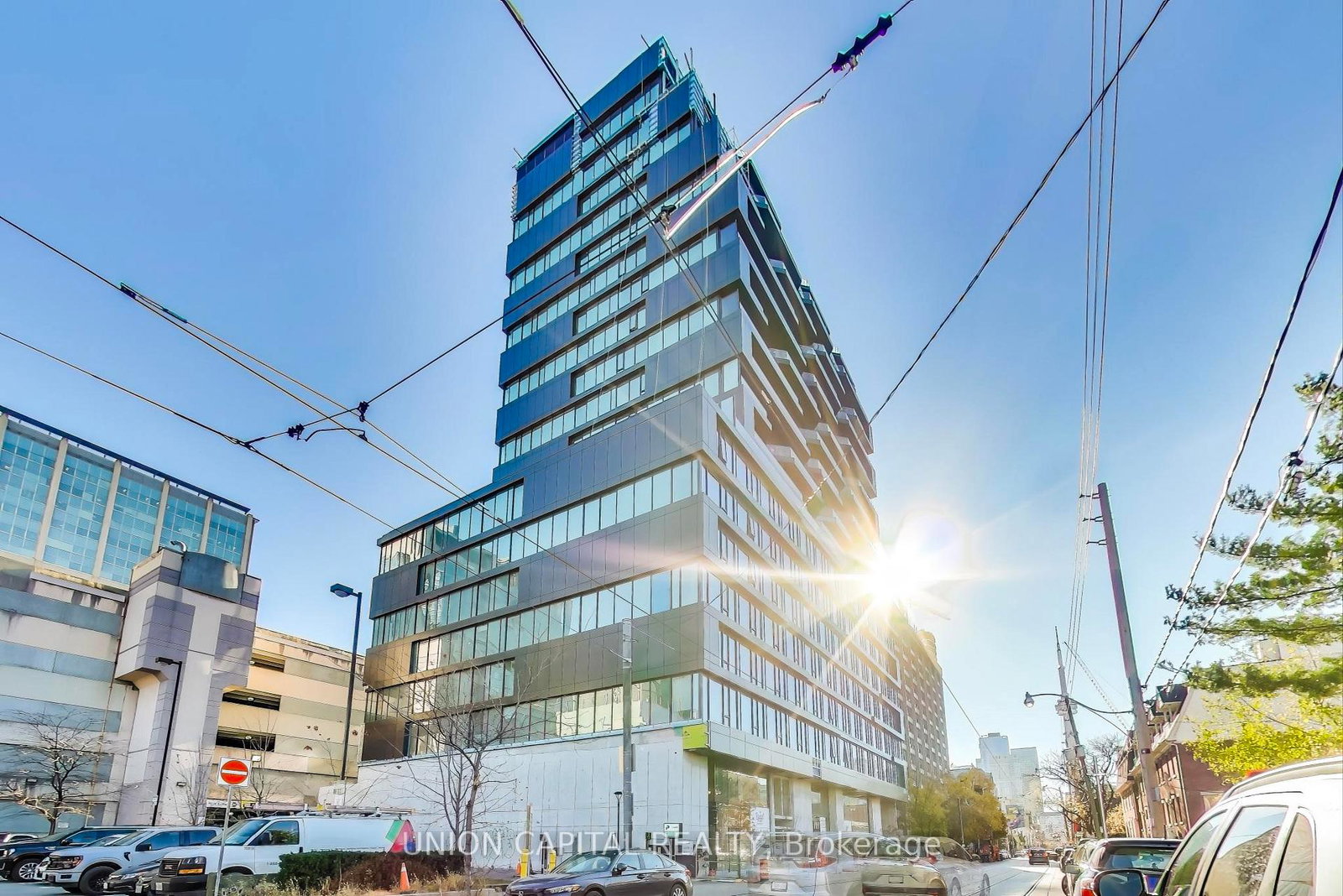 195-mccaul-street-toronto-ontario-c12849490