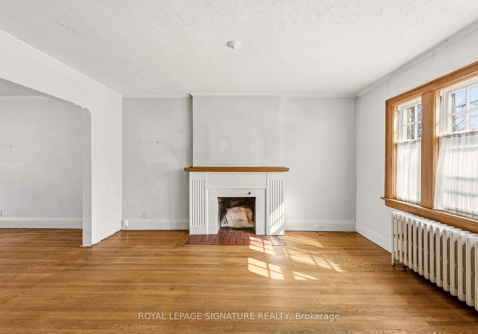 212-cranbrooke-avenue-toronto-ontario-c12849568
