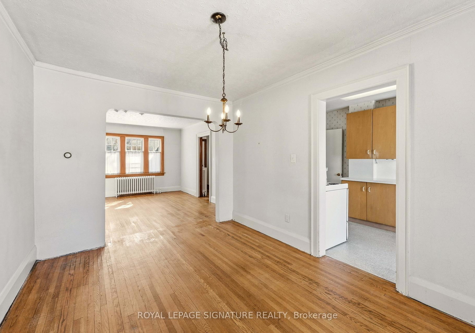 212-cranbrooke-avenue-toronto-ontario-c12849568