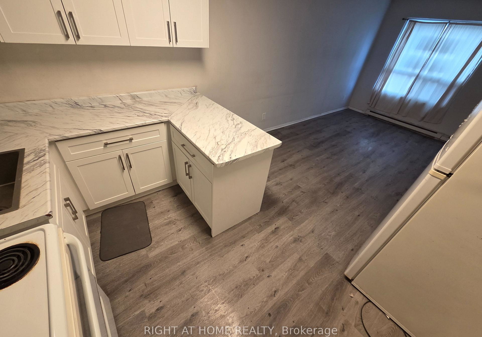 1561-eglinton-avenue-w-toronto-ontario-c12849646