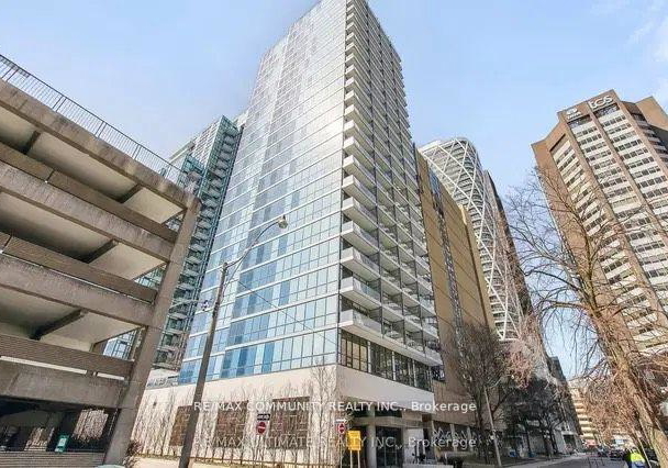 210-simcoe-street-toronto-ontario-c12849688