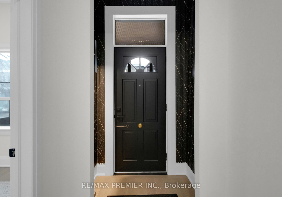 388-crawford-street-toronto-ontario-c12849982