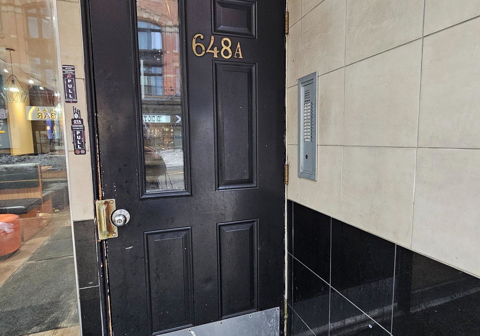 648a-yonge-street-toronto-ontario-c12850034
