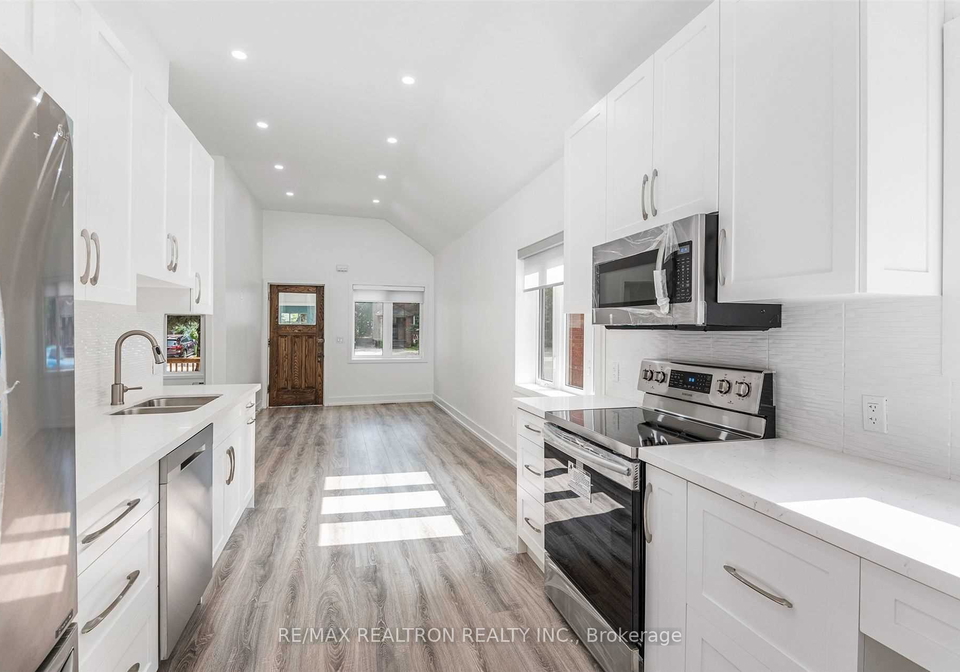 76-lawrence-avenue-w-toronto-ontario-c12850242