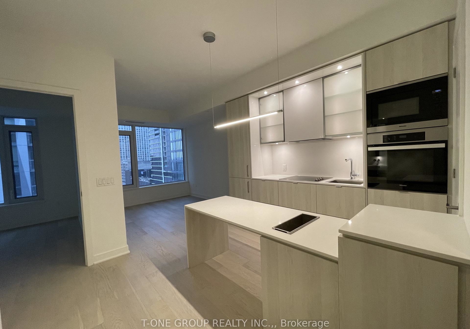 11-yorkville-avenue-toronto-ontario-c12850368
