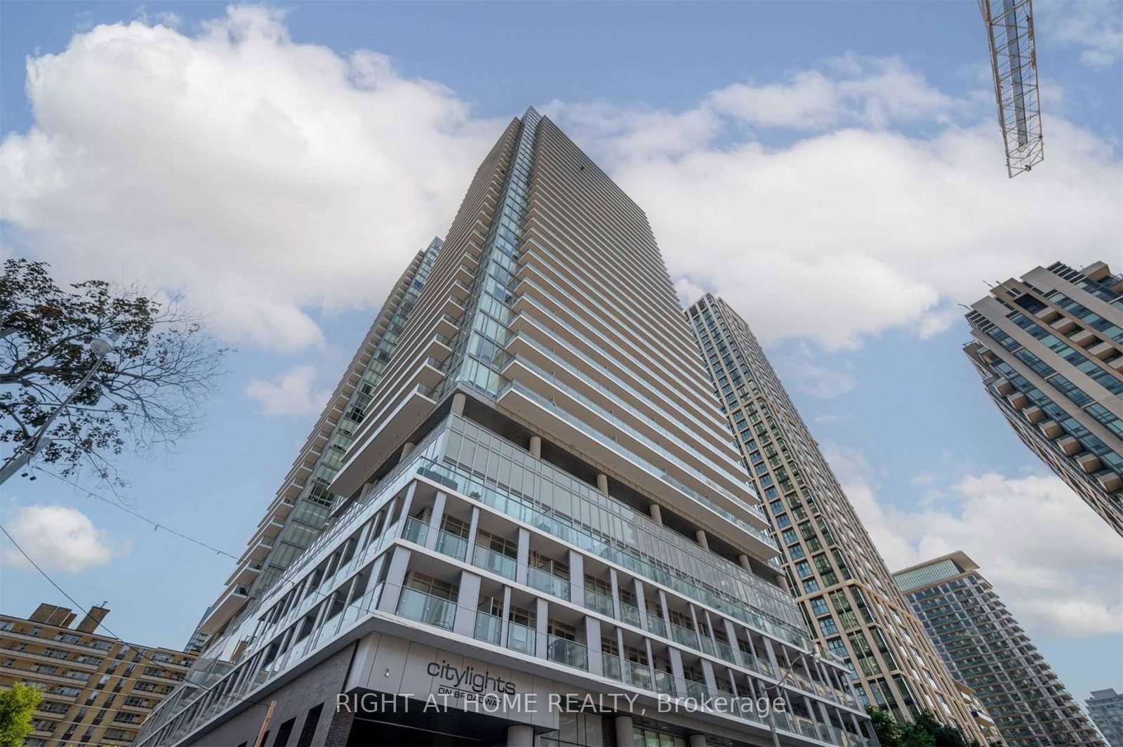 99-broadway-avenue-toronto-ontario-c12850392
