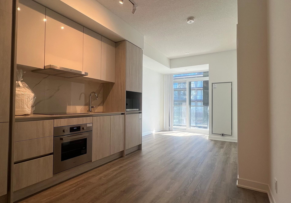 180-front-street-e-toronto-ontario-c12850416