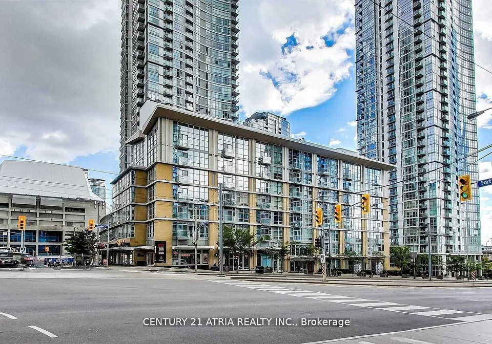 9-spadina-avenue-toronto-ontario-c12850736