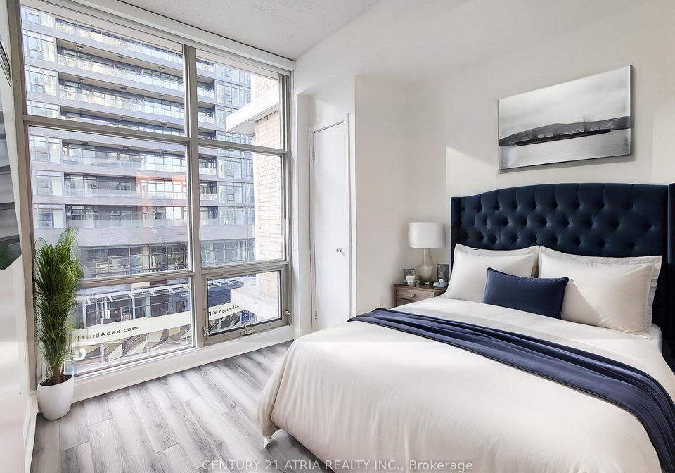 9-spadina-avenue-toronto-ontario-c12850736