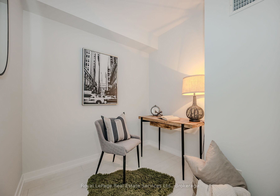 19-western-battery-road-toronto-ontario-c12850758