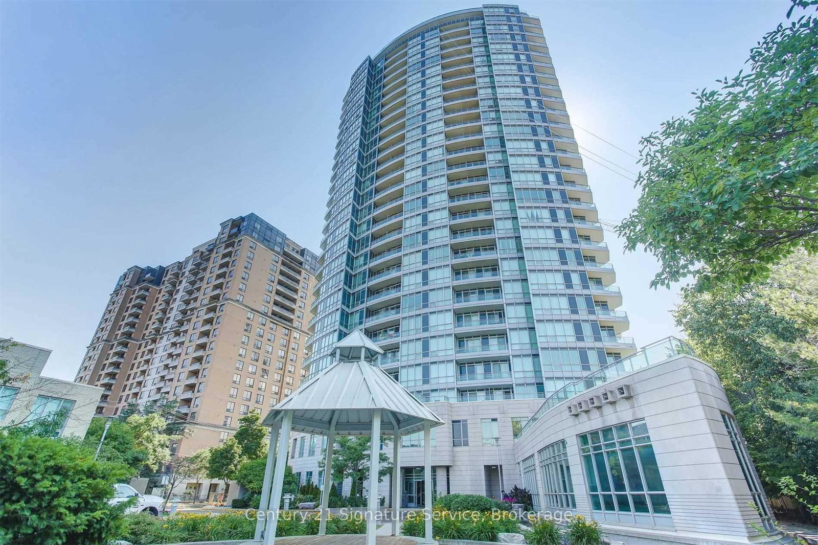 60-byng-avenue-w-north-york-ontario-c12850798