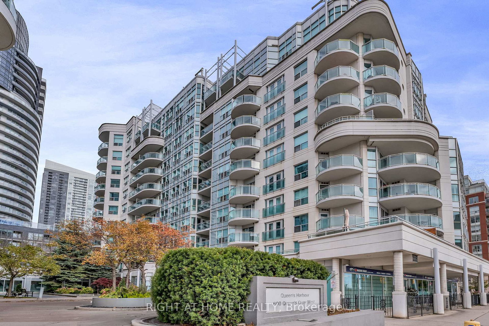 600-queens-quay-w-toronto-ontario-c12850910