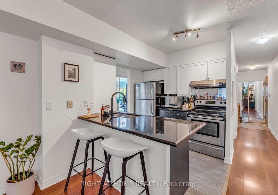 600-queens-quay-w-toronto-ontario-c12850910