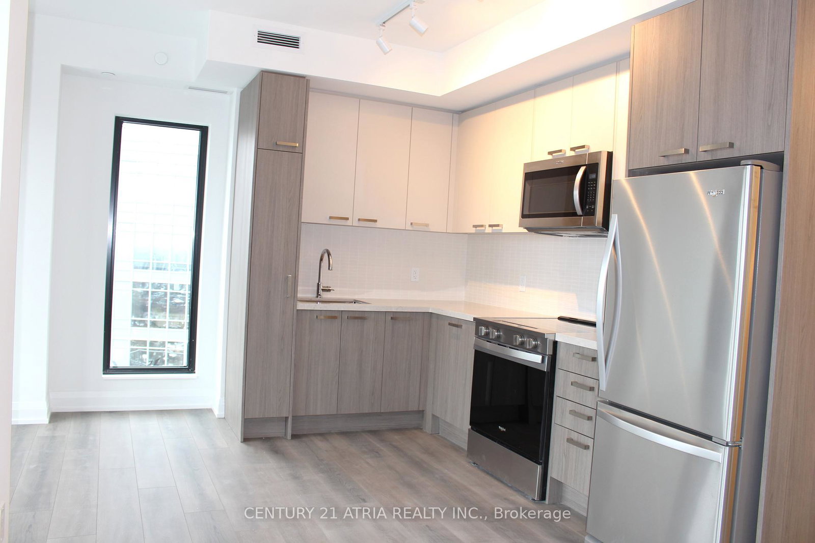 20-soudan-avenue-toronto-ontario-c12850934