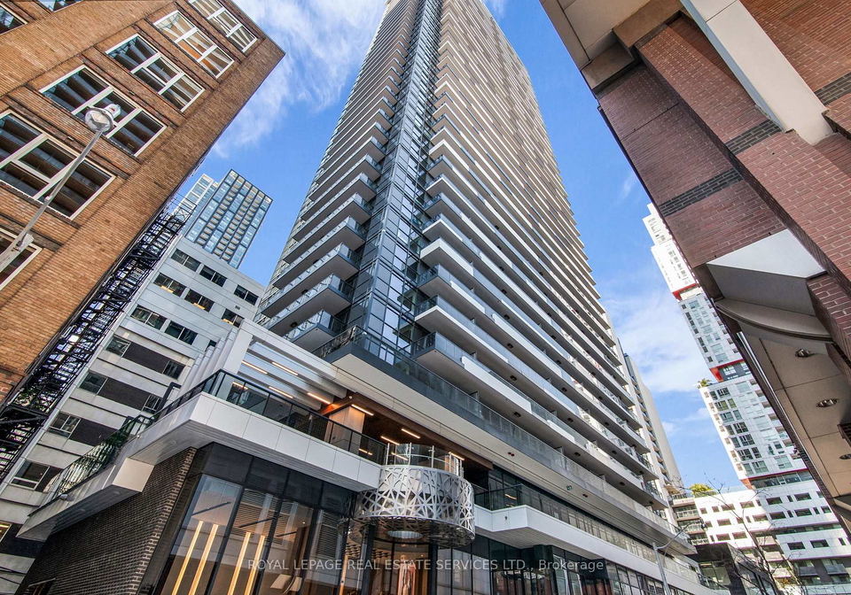 38-widmer-street-toronto-ontario-c12850978