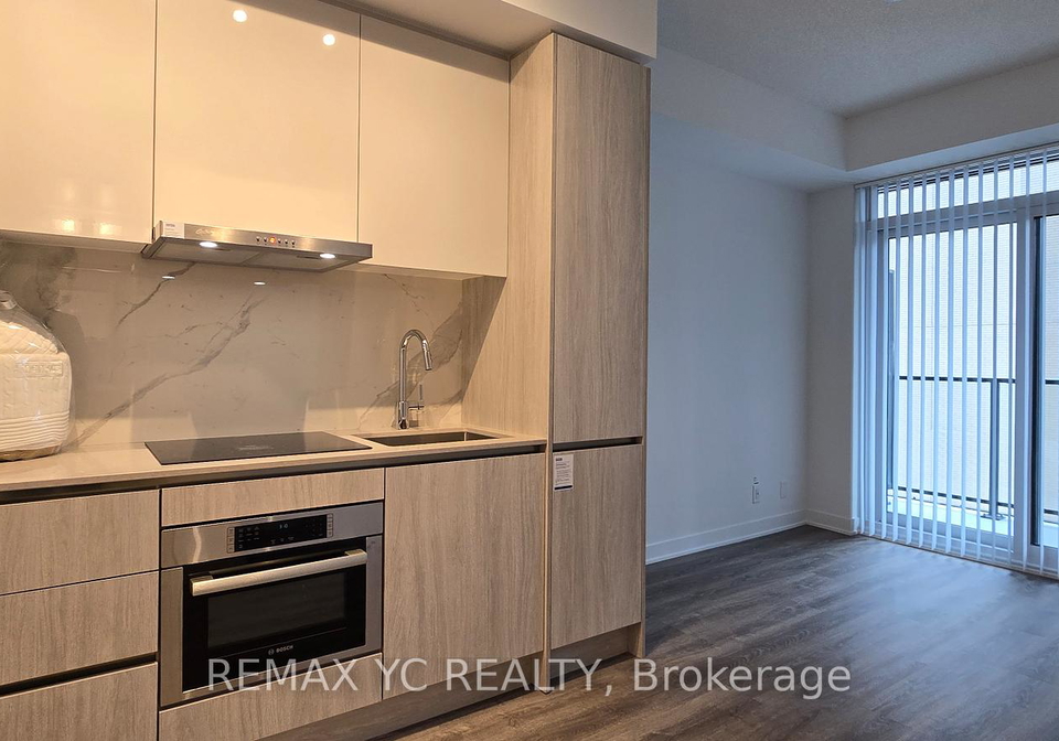180-front-street-e-toronto-ontario-c12851098
