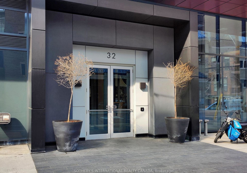 32-davenport-road-toronto-ontario-c12851410