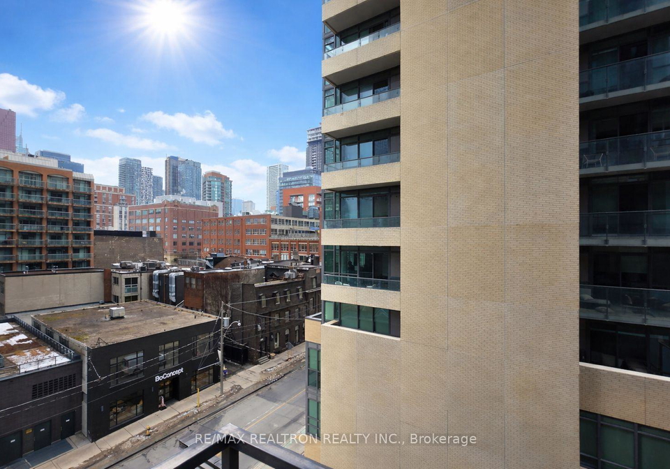 180-front-street-e-toronto-ontario-c12851624