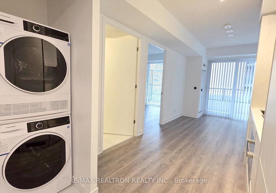 180-front-street-e-toronto-ontario-c12851624