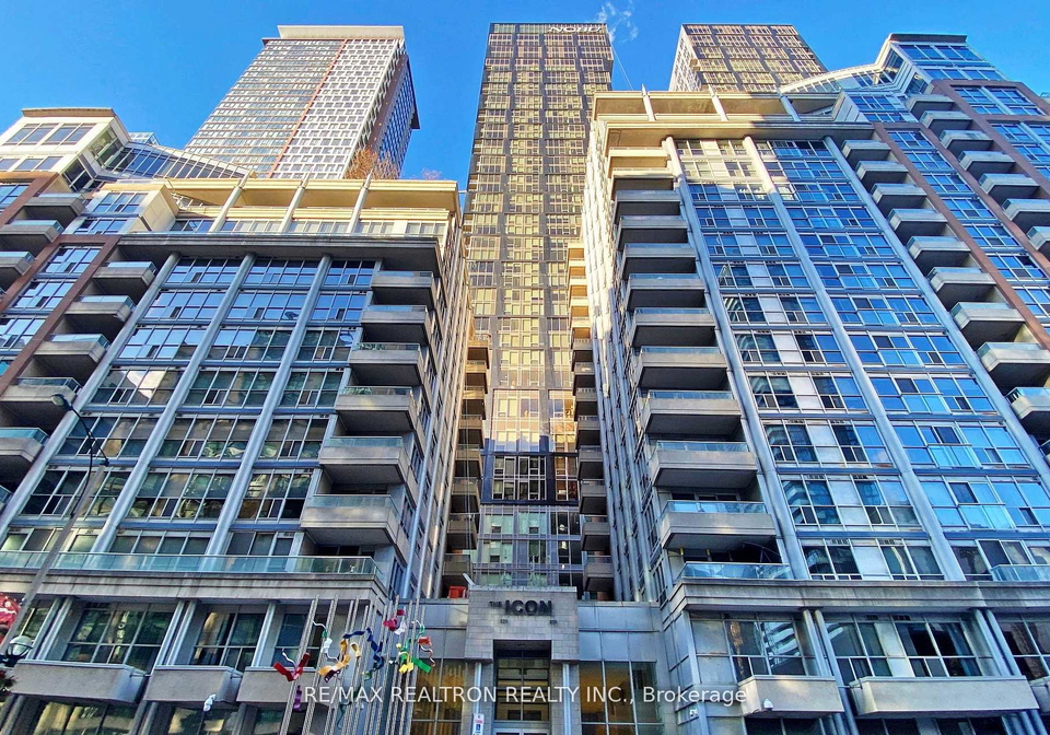 250-wellington-street-w-toronto-ontario-c12851634