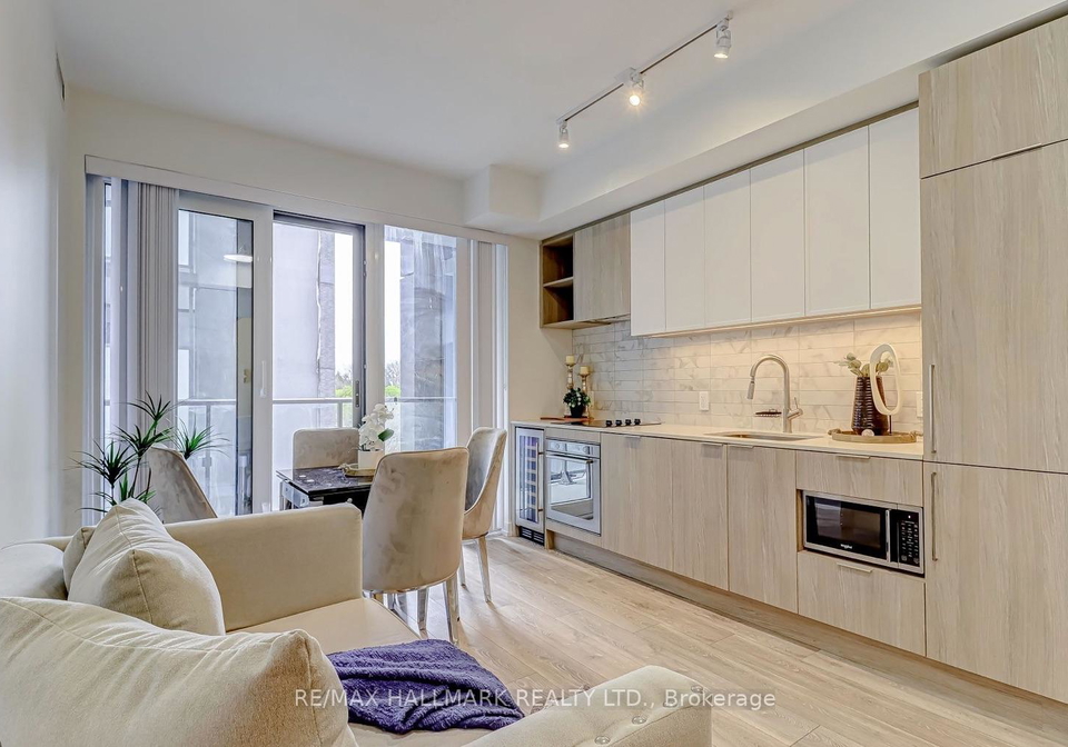2020-bathurst-street-toronto-ontario-c12851712
