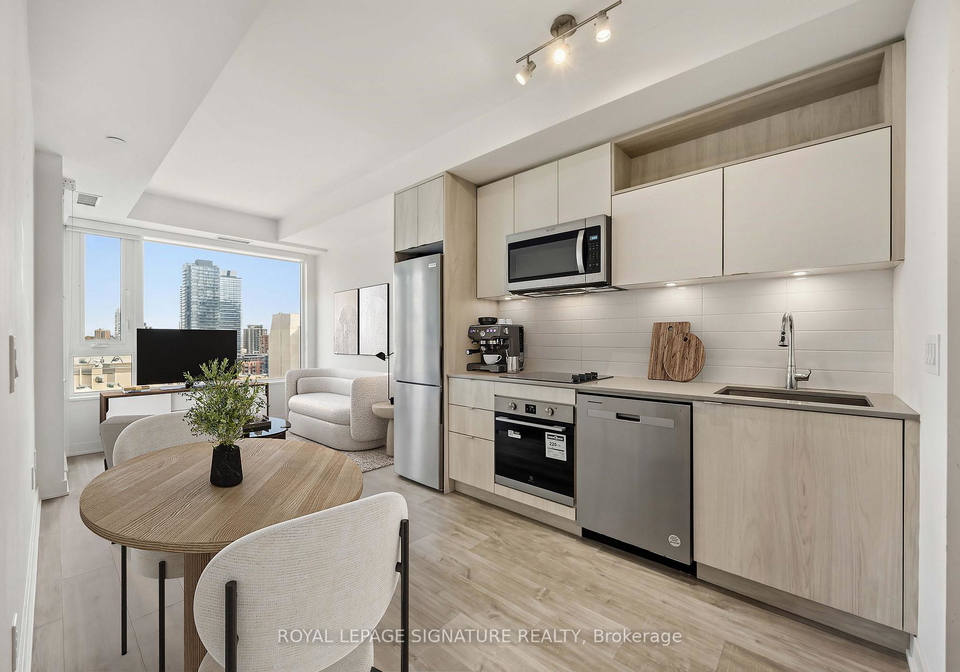 60-princess-street-toronto-ontario-c12851810
