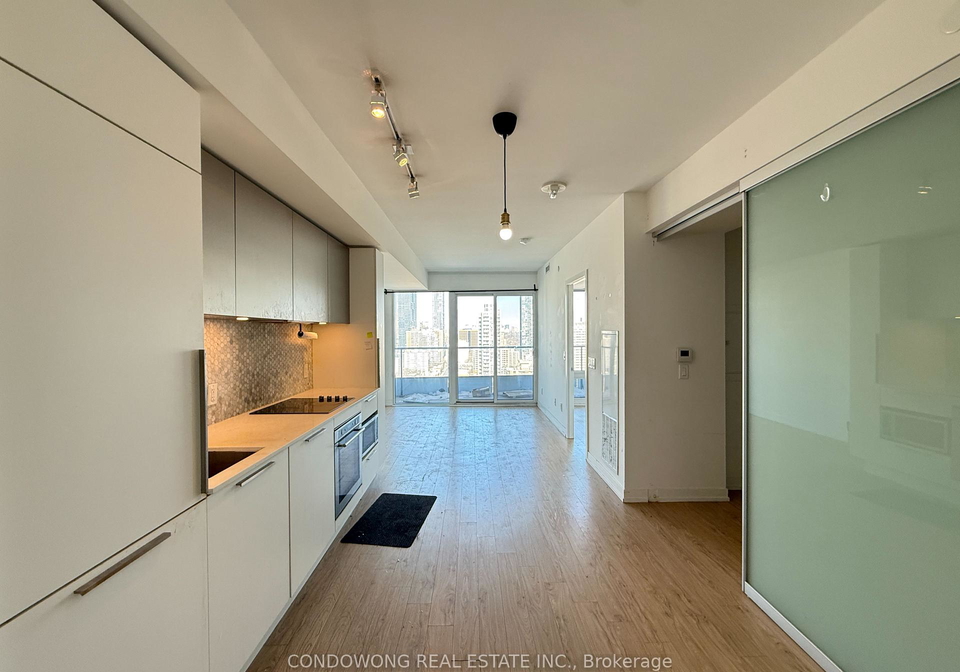 85-wood-street-toronto-ontario-c12852454