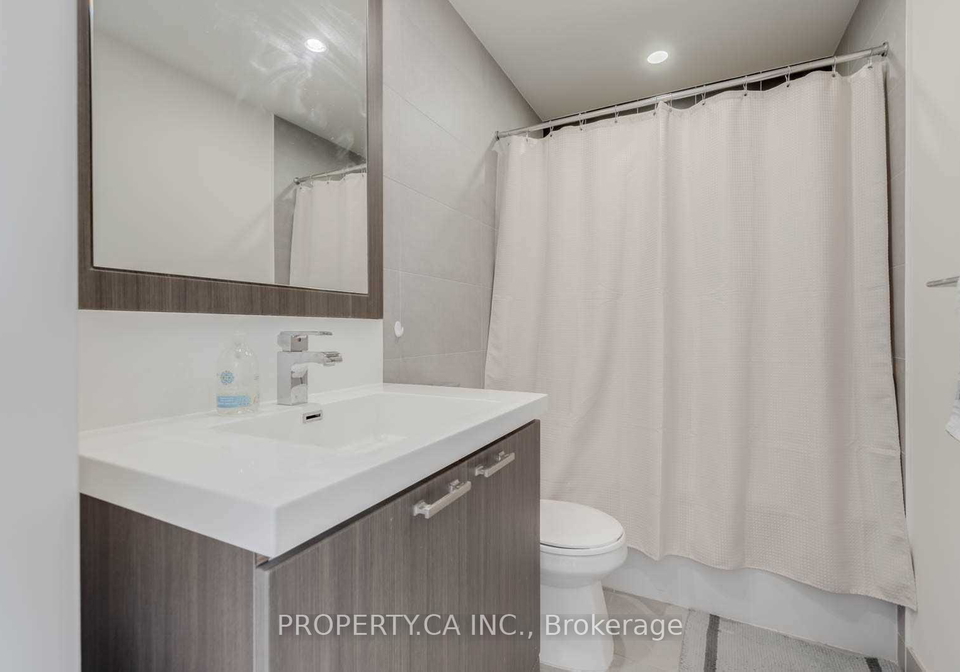 120-harrison-garden-boulevard-north-york-ontario-c12852464