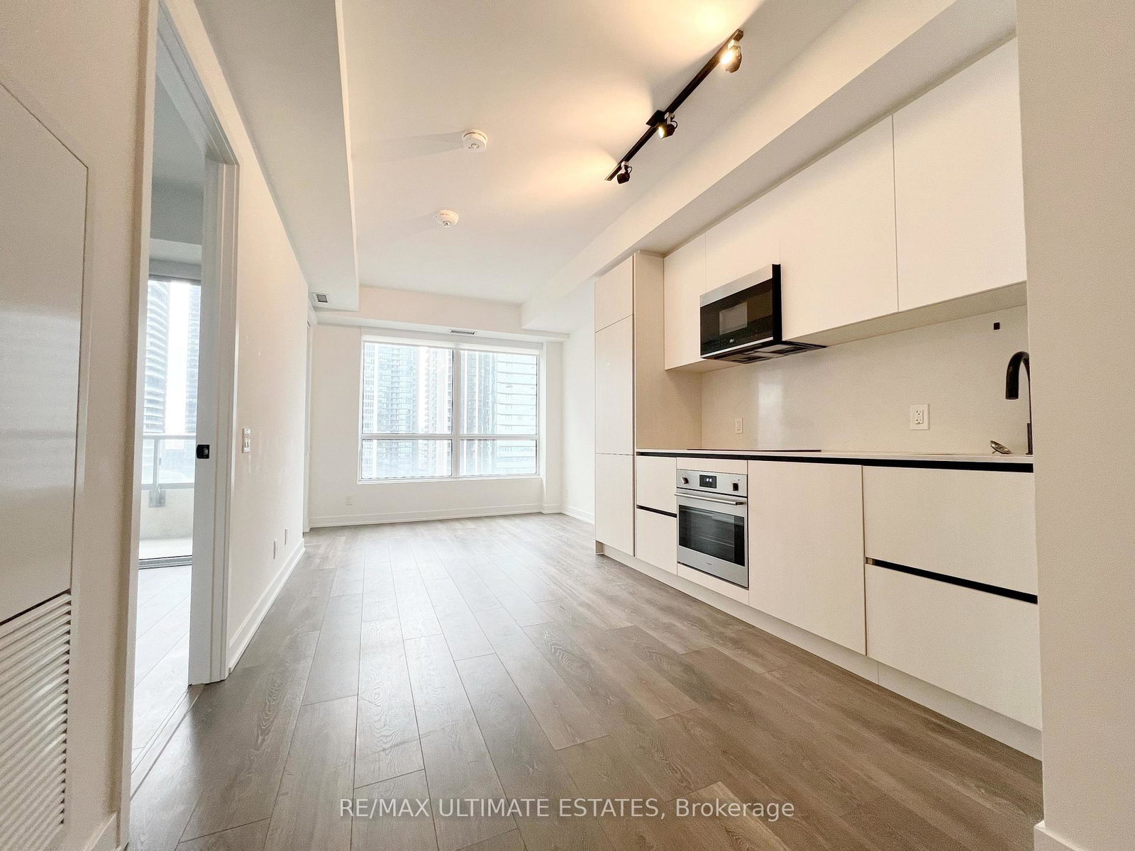 108-peter-street-toronto-ontario-c12852484