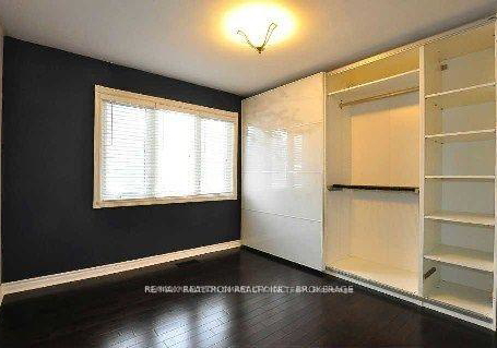 344-moore-park-avenue-toronto-ontario-c12852586