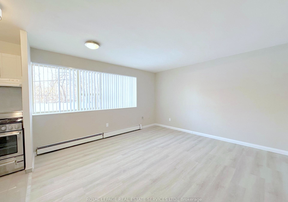 38-carluke-crescent-north-york-ontario-c12852938