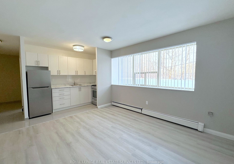38-carluke-crescent-north-york-ontario-c12852938