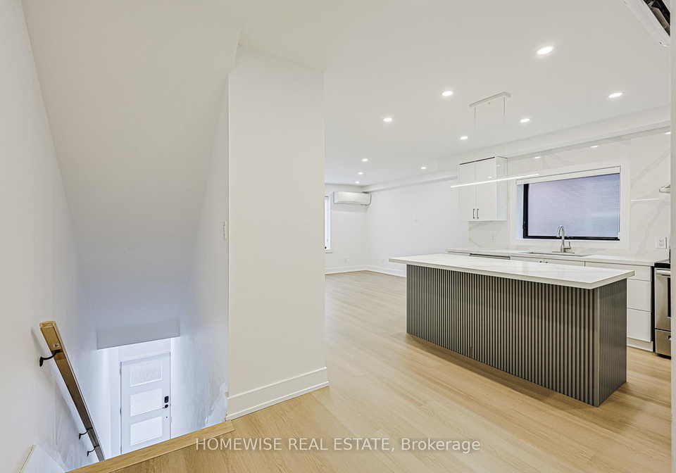 999-eglington-avenue-w-toronto-ontario-c12852976