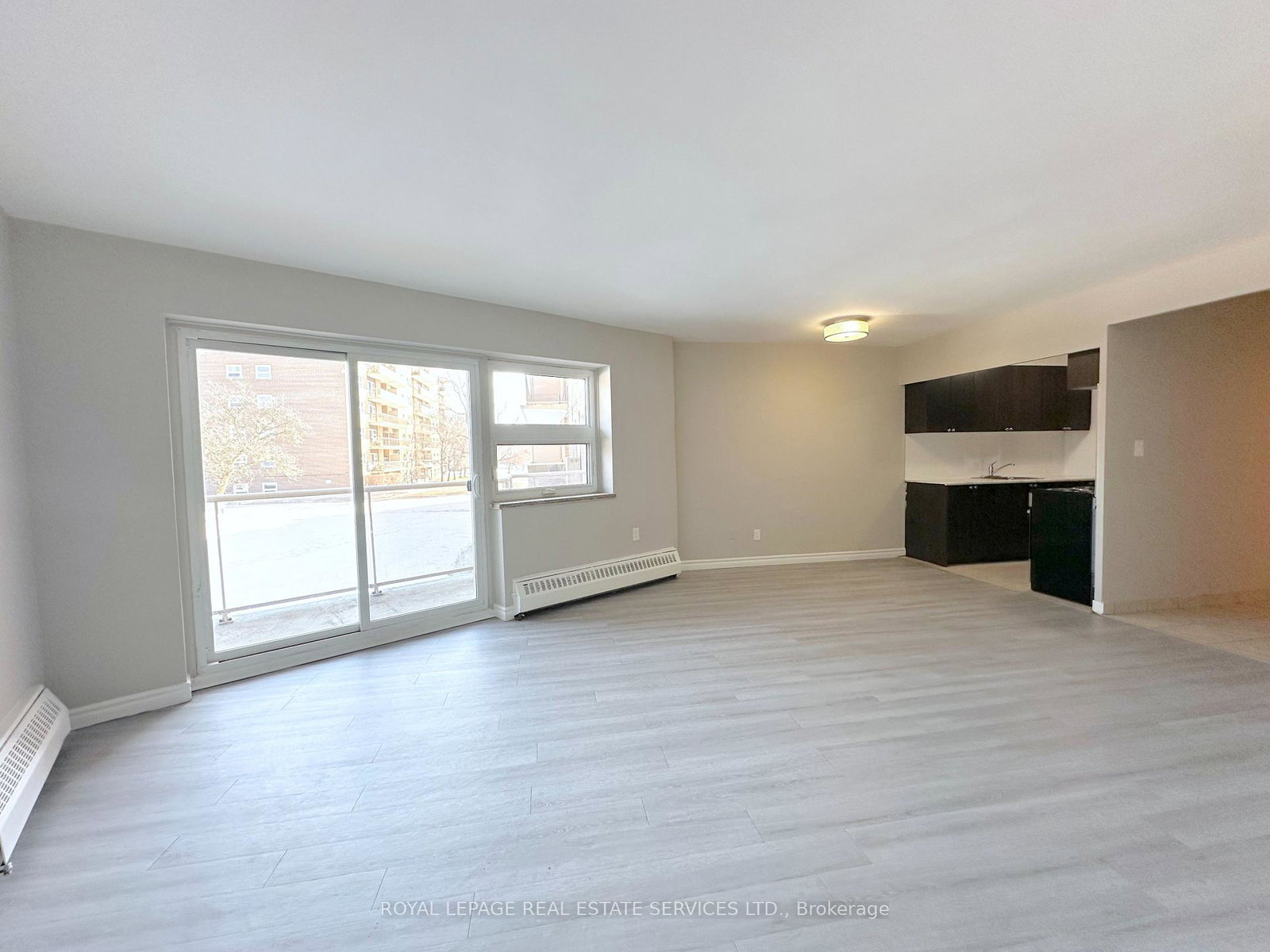 32-carluke-crescent-north-york-ontario-c12852984