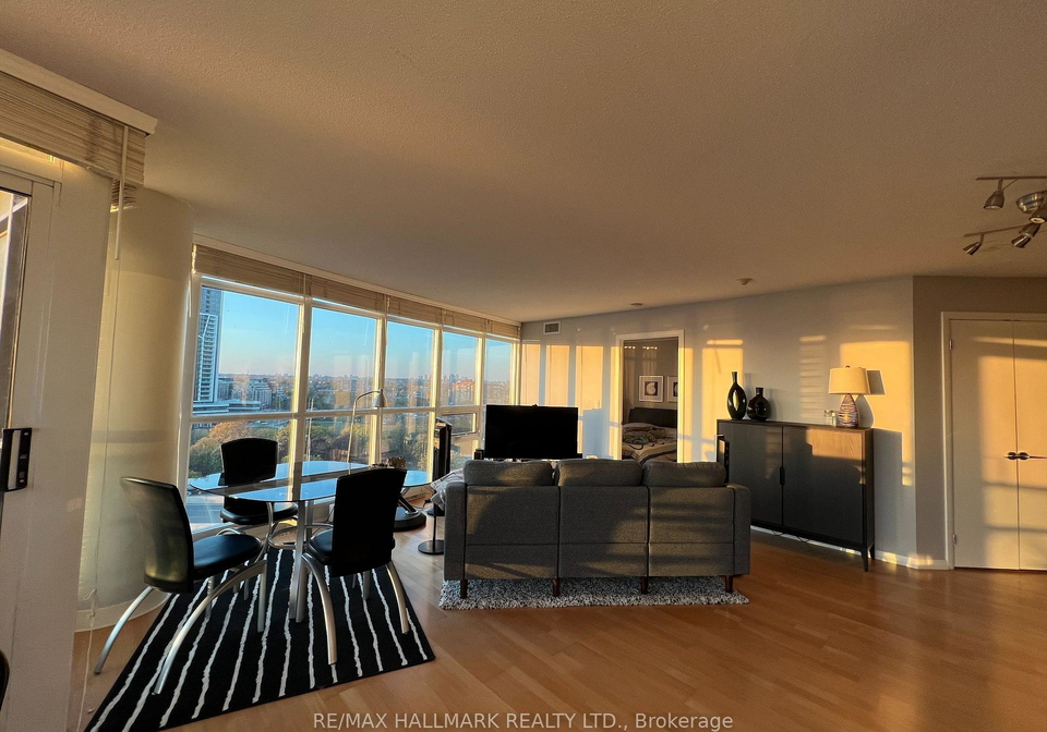 231-fort-york-boulevard-toronto-ontario-c12853020