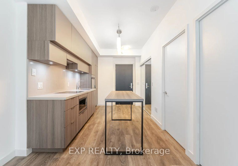 8-eglinton-avenue-e-toronto-ontario-c12853234