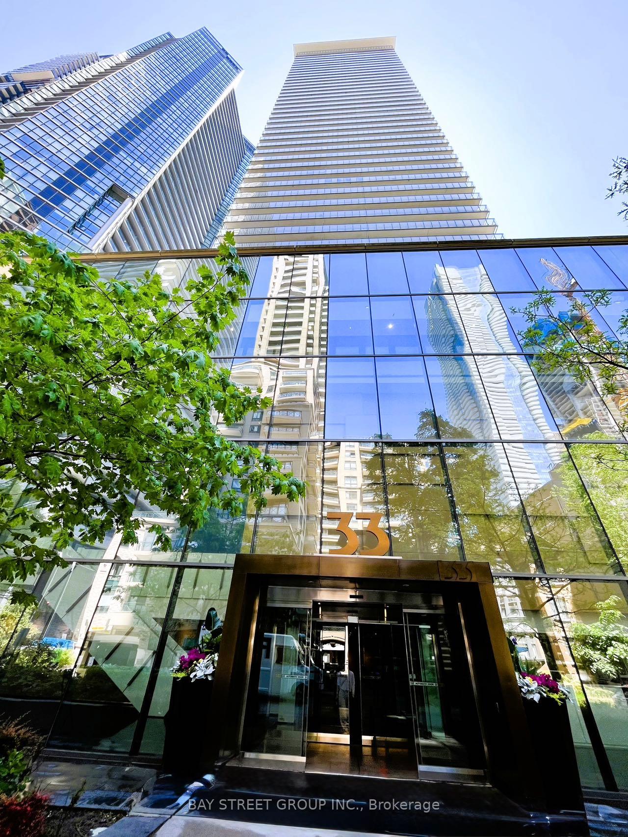 33-charles-street-e-toronto-ontario-c12853252