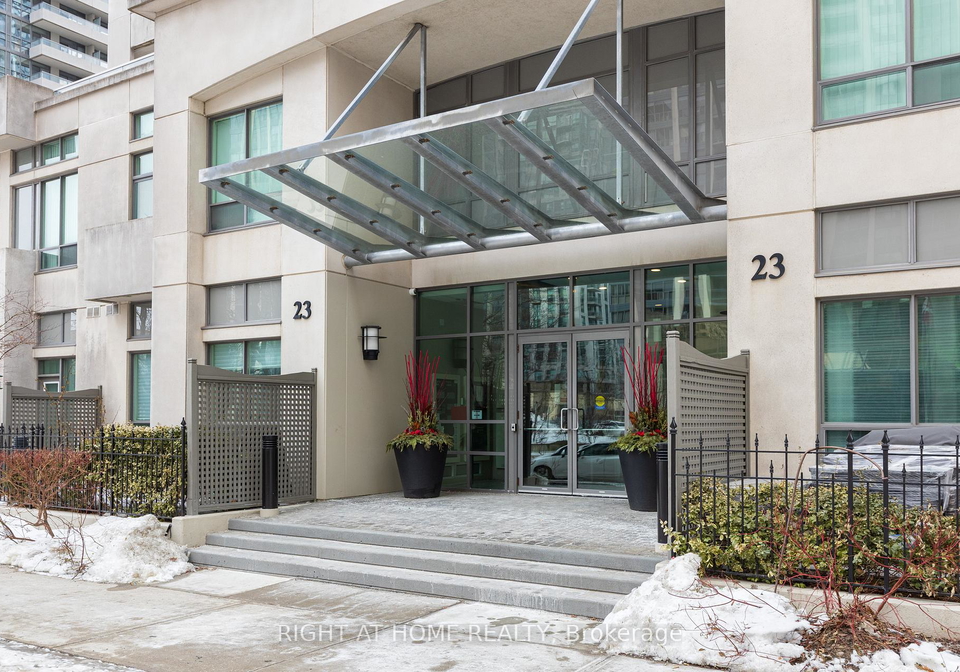 23-hollywood-avenue-north-york-ontario-c12853314