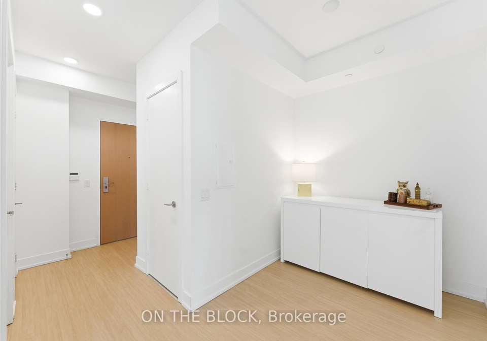 7-grenville-street-toronto-ontario-c12853338