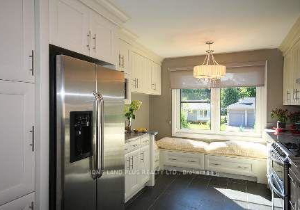 142-munro-boulevard-north-york-ontario-c12853346