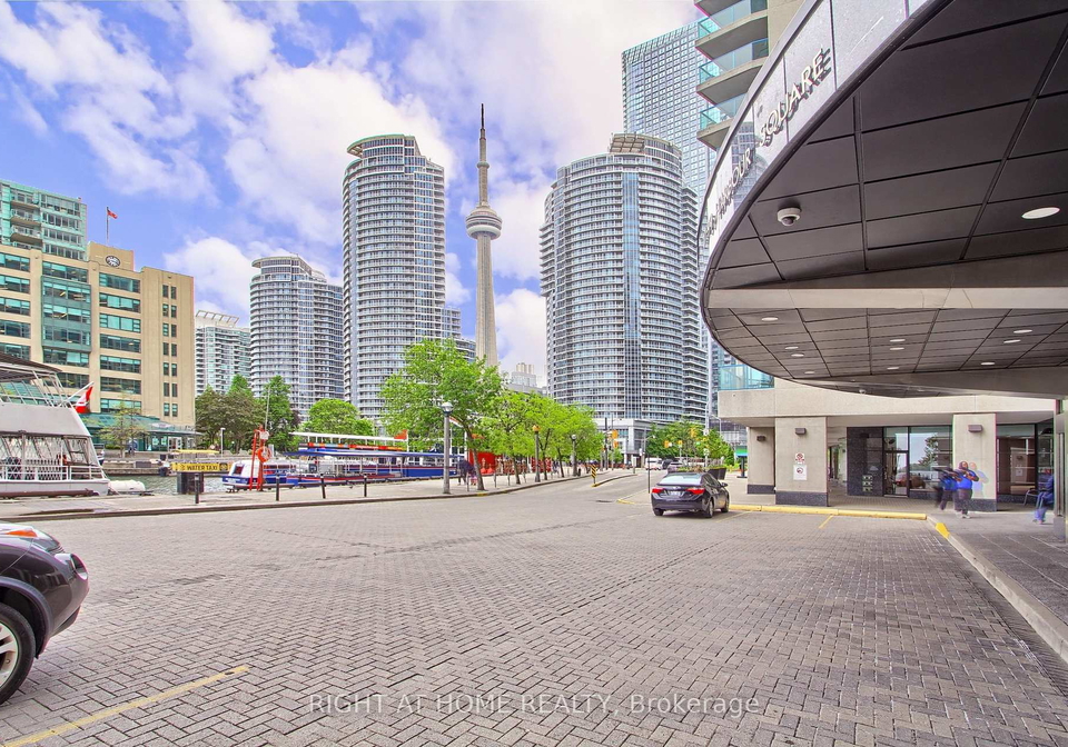 77-harbour-square-toronto-ontario-c12853956
