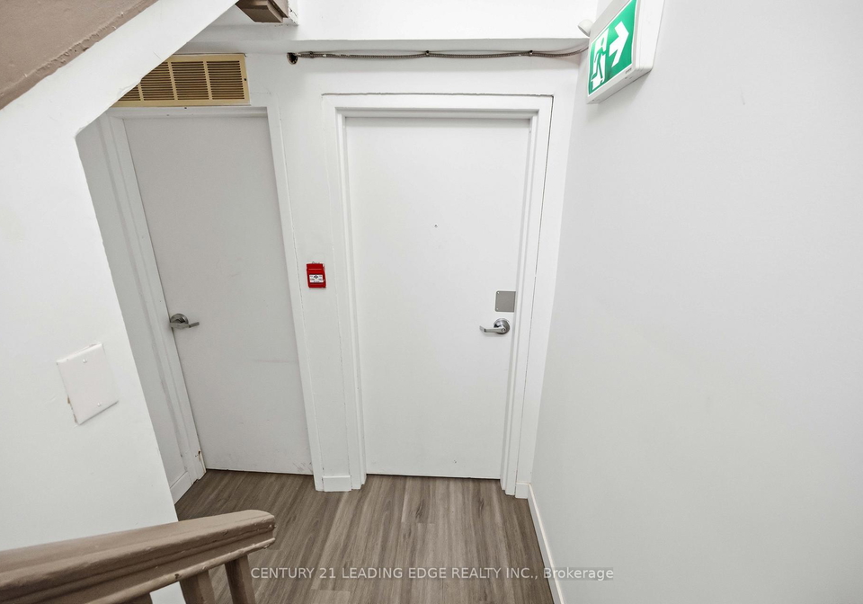 1a-leonard-avenue-toronto-ontario-c12854084