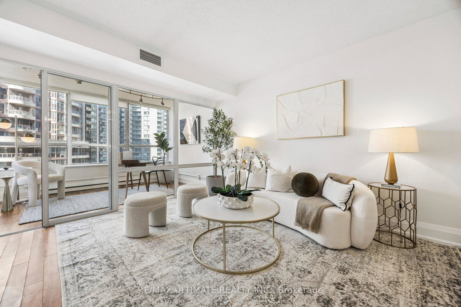 717-bay-street-toronto-ontario-c12854232