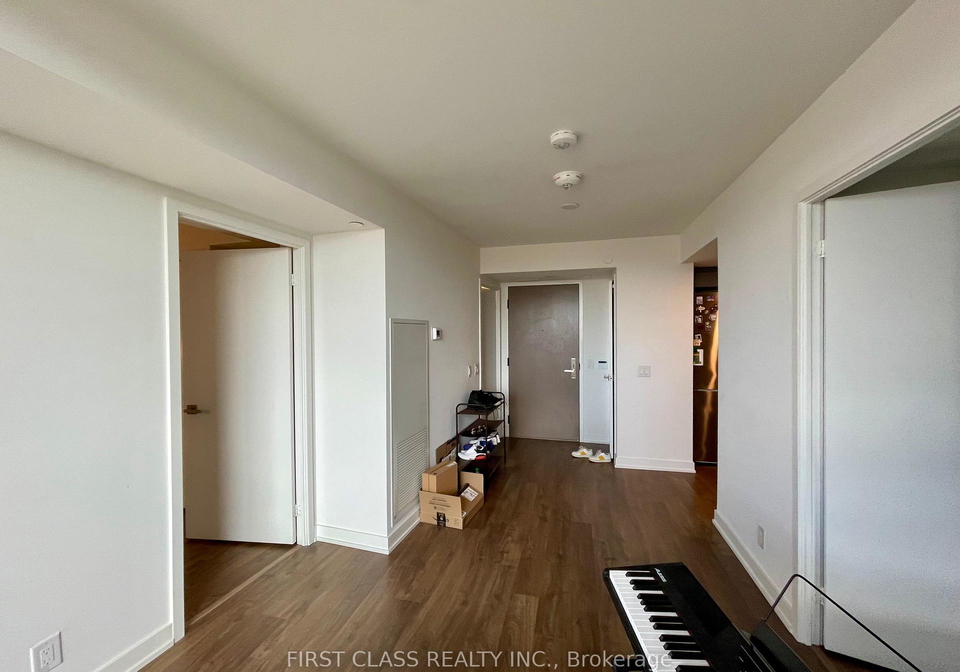 30-tretti-way-toronto-ontario-c12854374