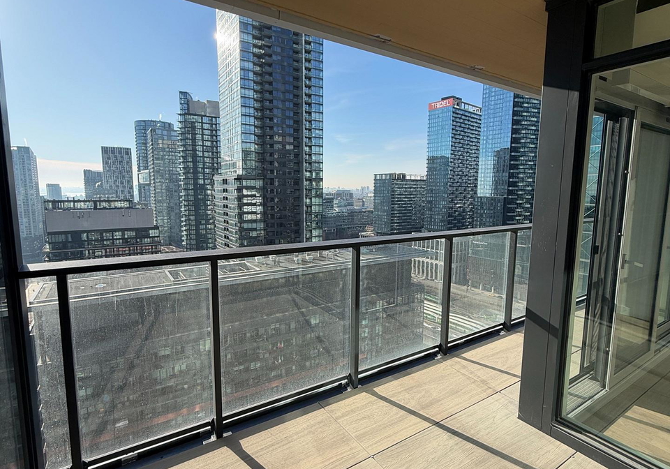 3-concord-cityplace-way-toronto-ontario-c12854792