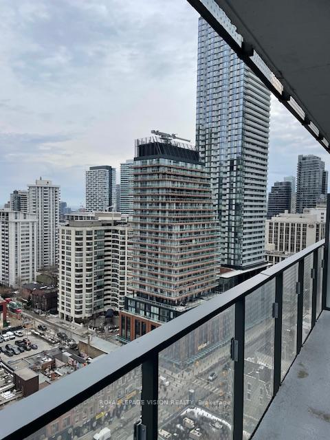 11-wellesley-street-w-toronto-ontario-c12855162