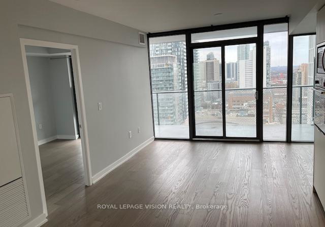 11-wellesley-street-w-toronto-ontario-c12855162